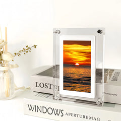 LiveFrame™ Share Timeless Memories