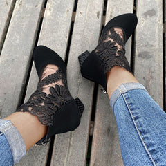 Daphne™ Soft Blossom Steps