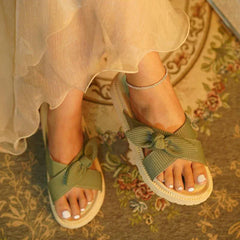 Rowyn™ Delicate Foot Flair