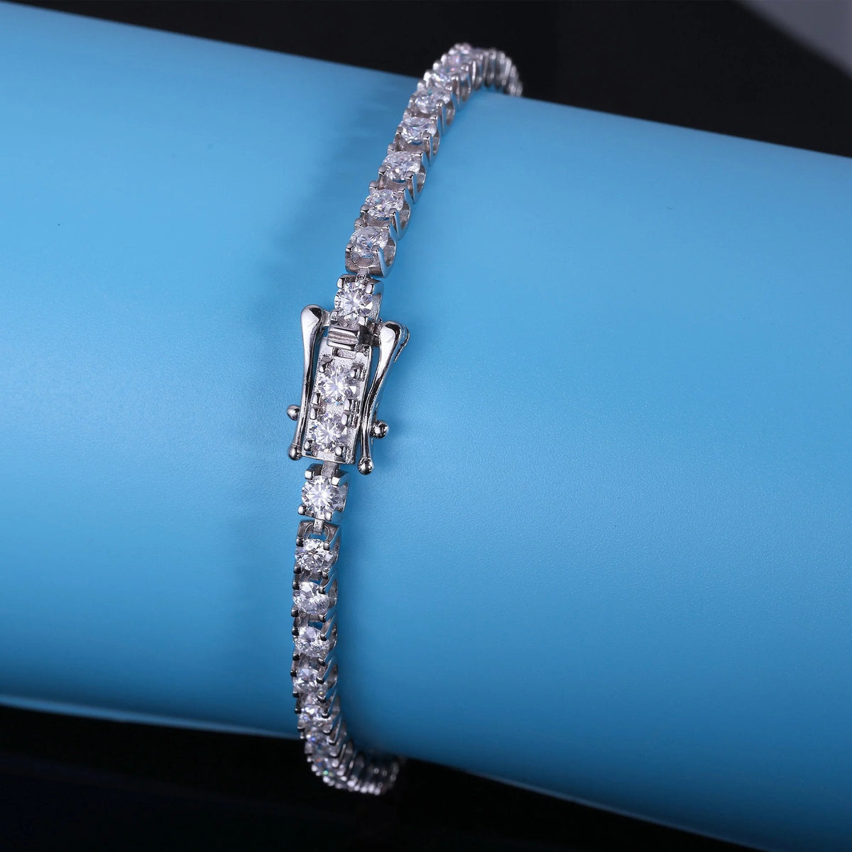 DazzleCharm™ Timeless Sparkle Style