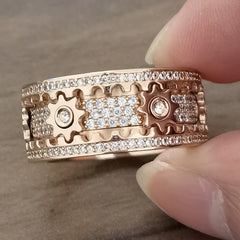SpinRing™ Focus Through Motion