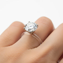 Elaria™ – Invisible Floating Thread Ring (50% Off)