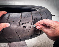 RoadSeal – Compact Tire Plug Kit