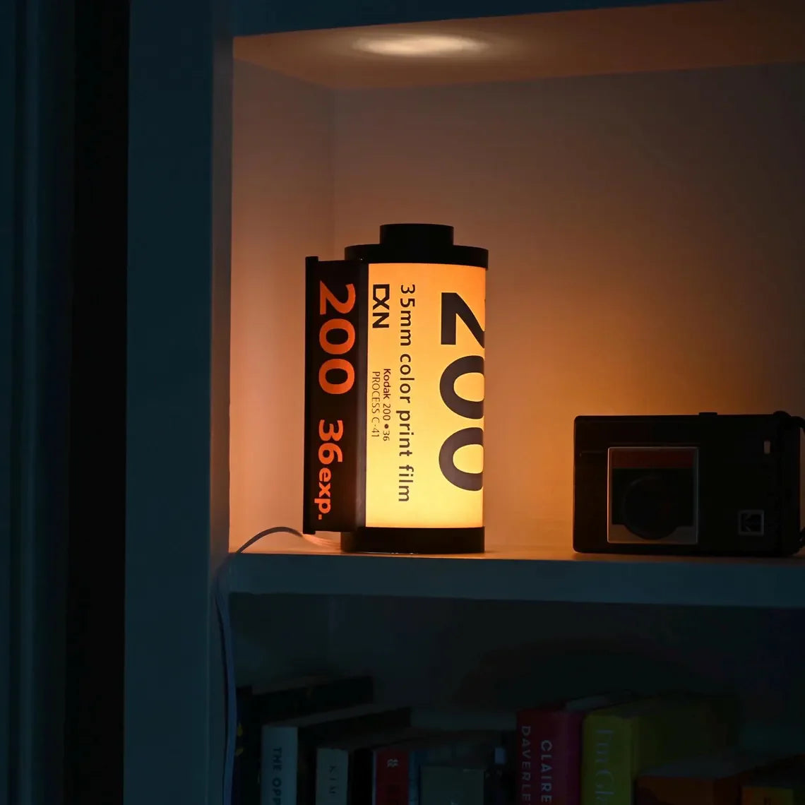 RetroGlow – Kodak 200 Film Lamp
