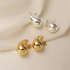 GlamDrop™ Lightweight Radiant Confidence